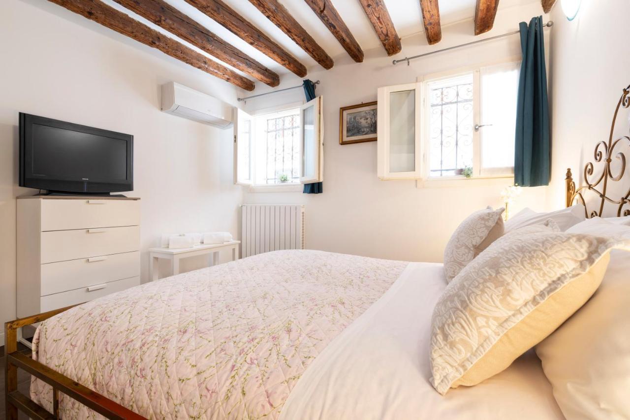 San Giacomo Pied-A-Terre House By Wonderful Italy Venezia Esterno foto